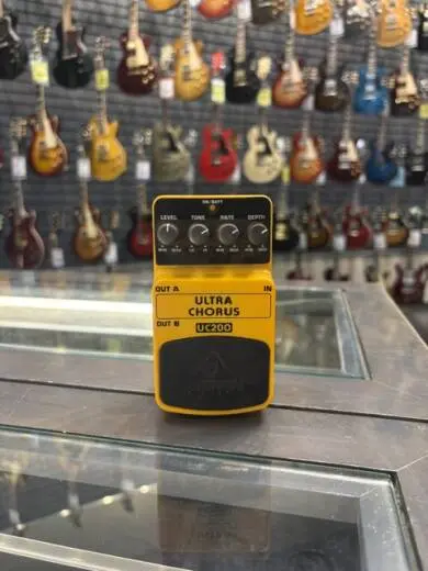 Behringer - UC200